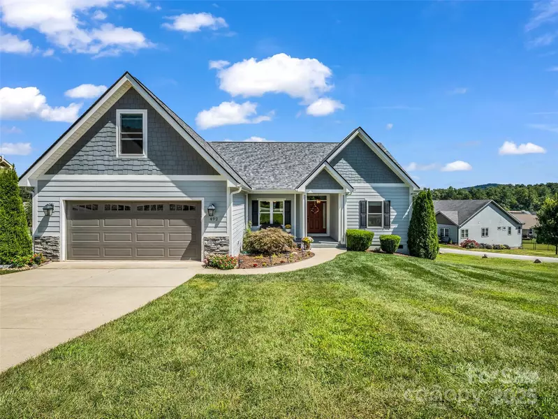 492 Blacksmith Run DR, Hendersonville, NC 28792