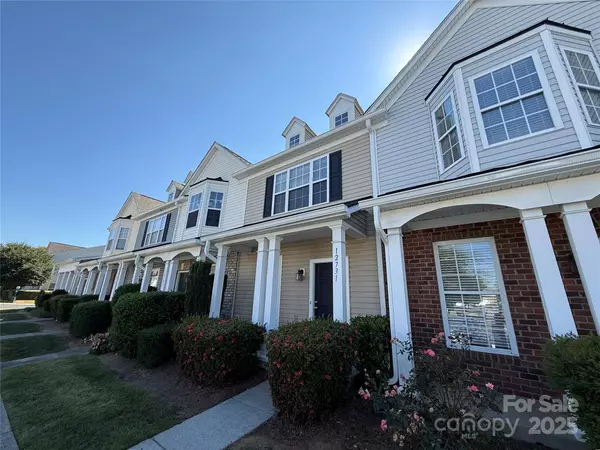 Charlotte, NC 28273,12731 Persimmon Tree DR