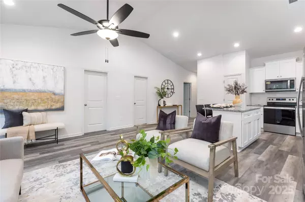 Charlotte, NC 28269,1600 Oak ST