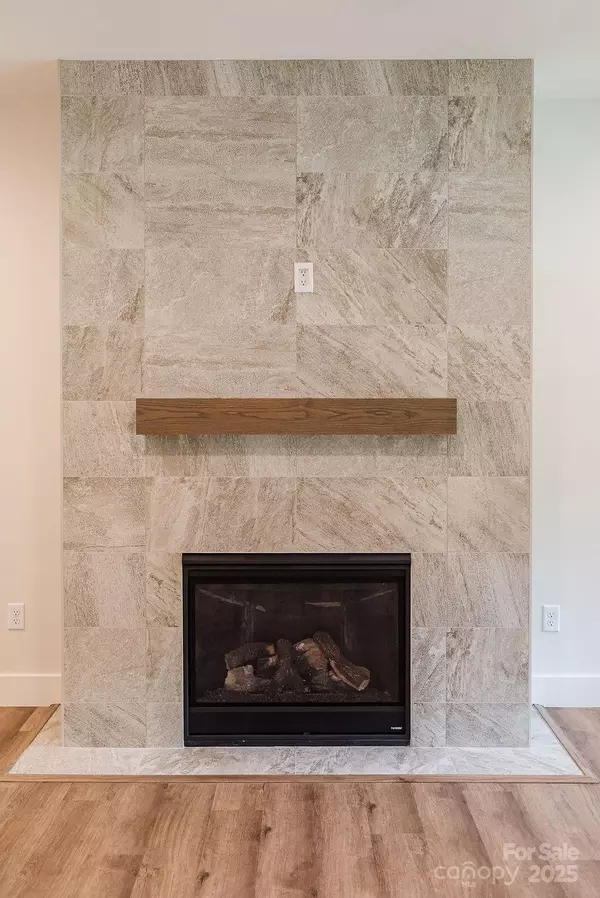 Asheville, NC 28805,445 Governors View RD