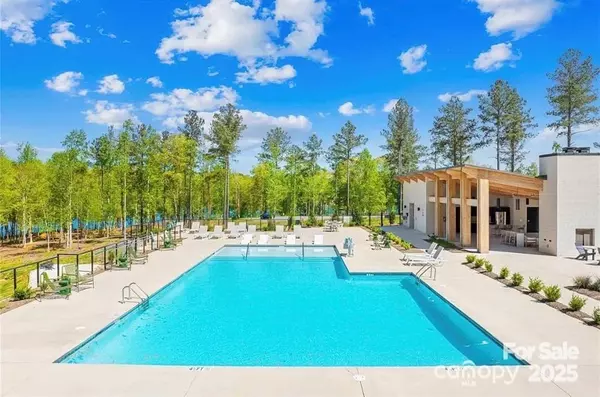 Connelly Springs, NC 28612,2169 Windom Peak SMT #199