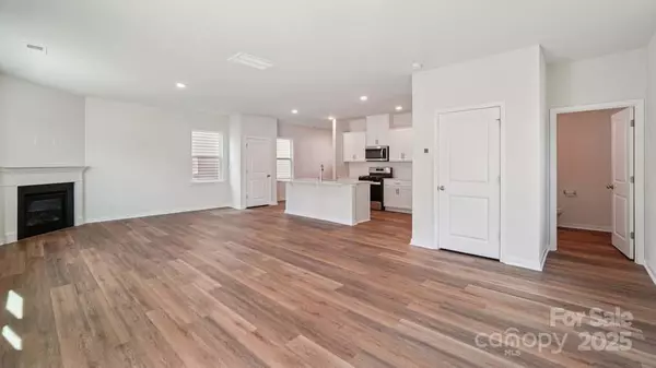 Charlotte, NC 28215,12016 Zazu WAY