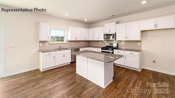 Statesville, NC 28677,165 Apple Orchard CT