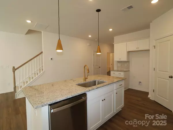 York, SC 29745,355 Hendley DR