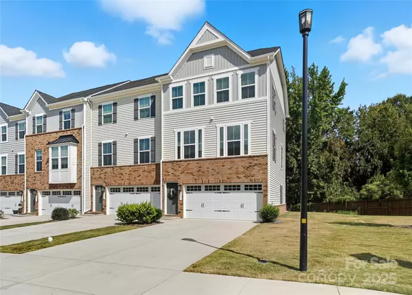 2637 Grantham Place DR, Fort Mill, SC 29715