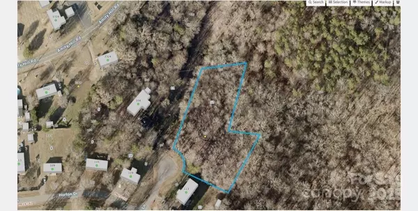 105 Apple Tree LN #12, Statesville, NC 28677