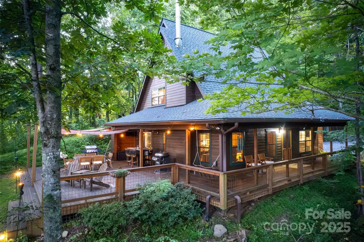 Sylva, NC 28779,522 Sawmill Hollow RD