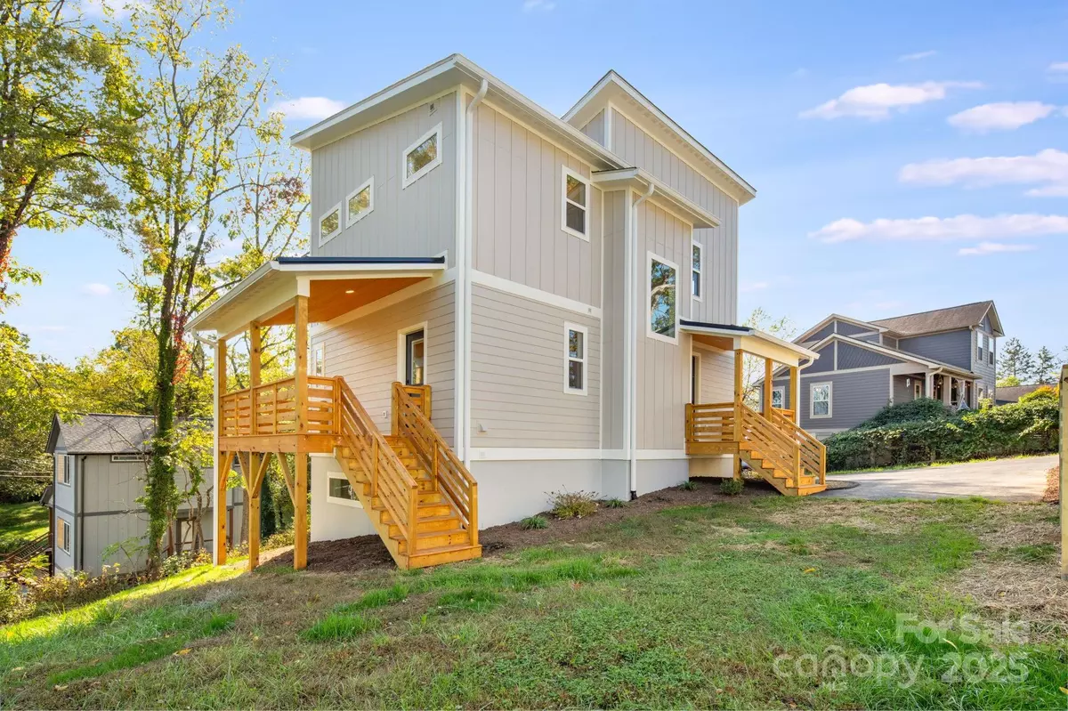 Asheville, NC 28803,22 Crestview ST
