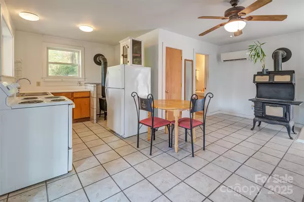 Barnardsville, NC 28709,40 Craggy View LN