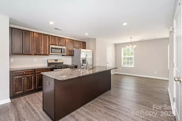 Waxhaw, NC 28173,8256 Waxhaw HWY
