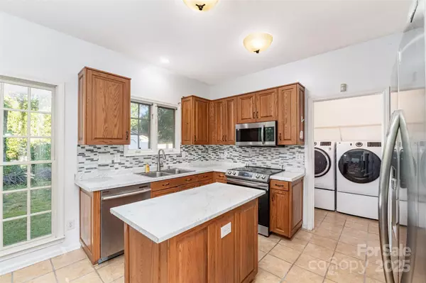 Charlotte, NC 28214,10912 Partridge Cross LN