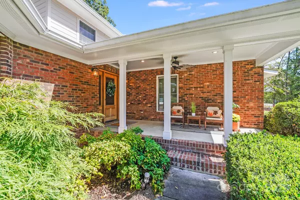 Charlotte, NC 28226,5500 Glen Forest DR