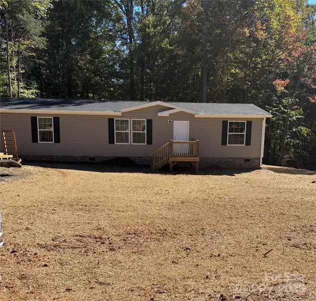 125 Apple Tree LN #15-16, Statesville, NC 28677