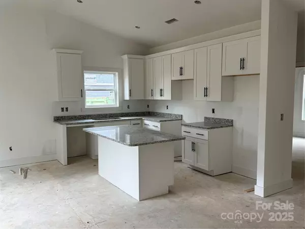 Newton, NC 28658,710 Mt Olive Church RD