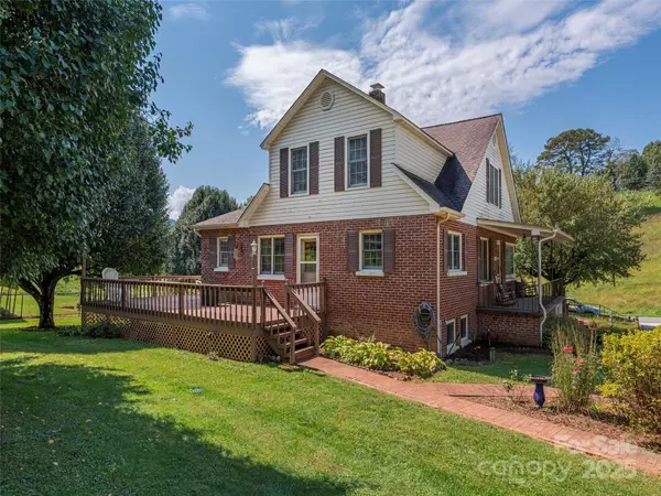 Waynesville, NC 28785,956 Iron Duff RD