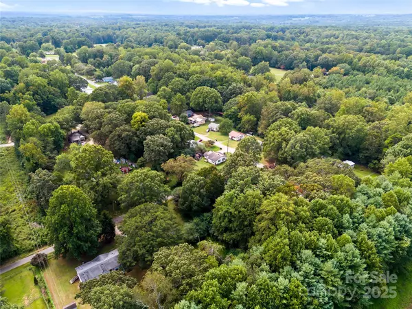 Cherryville, NC 28021,713 East DR #1&2