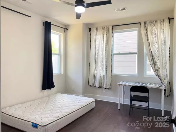 Charlotte, NC 28262,1744 Unison DR