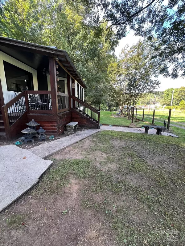 Statesville, NC 28625,136 McCarran TRL