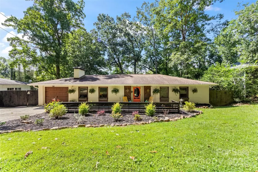 52 Rathfarnham RD, Asheville, NC 28803