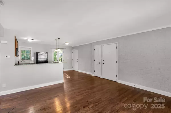 4923 Park RD #E, Charlotte, NC 28209