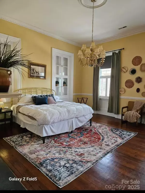 York, SC 29745,8 Congress ST