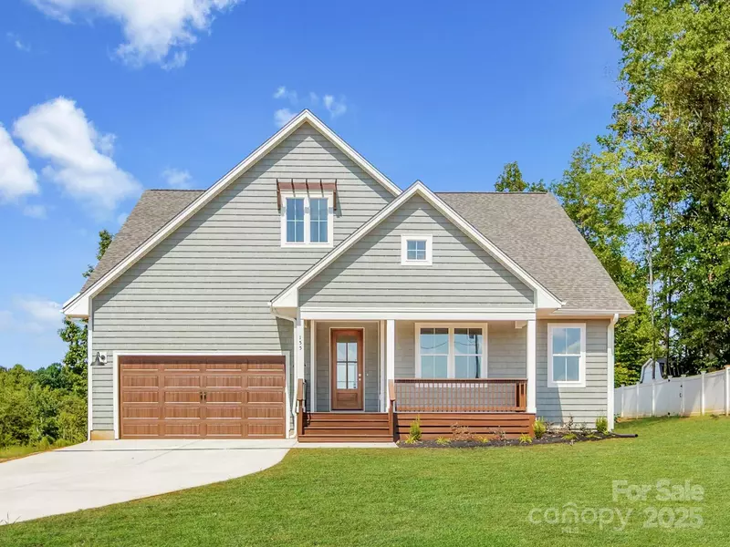 155 Rimrock RD, Harmony, NC 28634