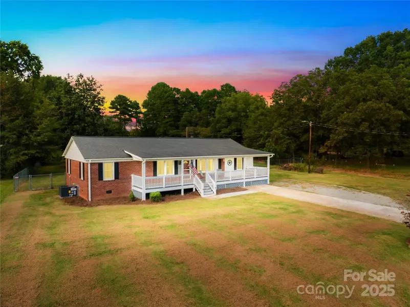 103 Airport RD, Stanley, NC 28164