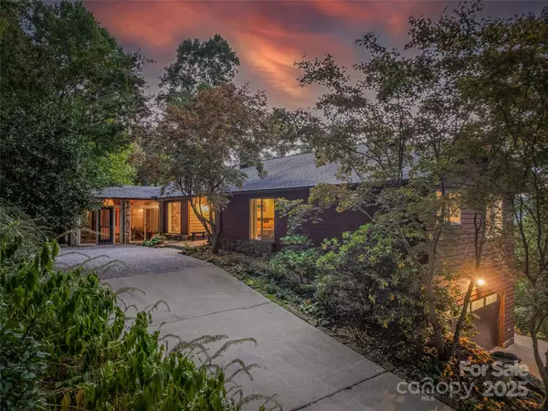 605 Upper Sondley DR, Asheville, NC 28805