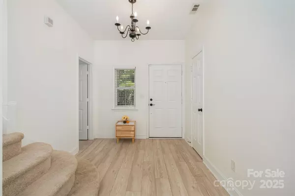 Charlotte, NC 28278,9213 Seamill RD