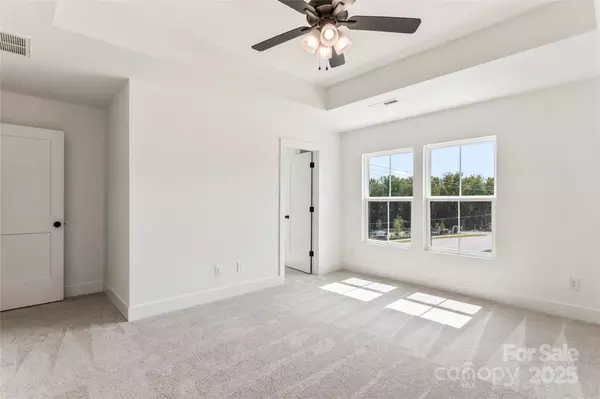 Fort Mill, SC 29708,325 Yaupon CT #13