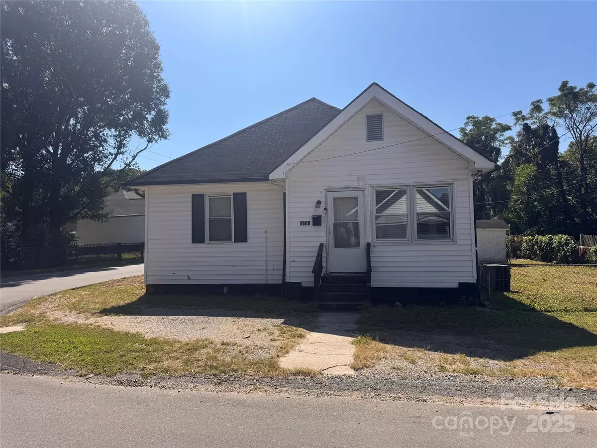 Gastonia, NC 28054,1913 Hemlock AVE