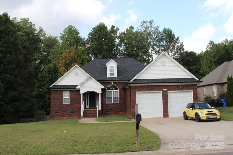 301 River Birch CIR, Mooresville, NC 28115
