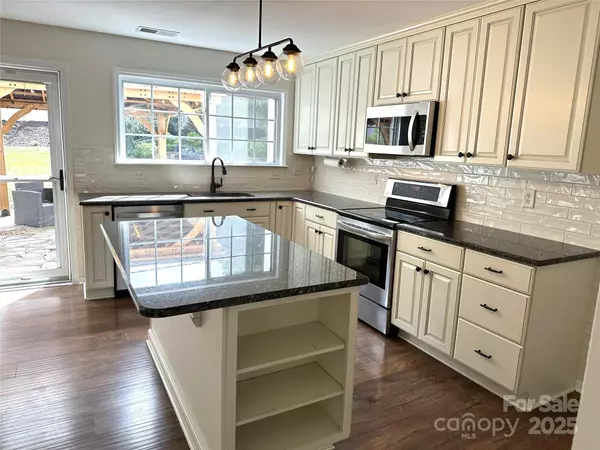Huntersville, NC 28078,7012 Tanners Creek DR