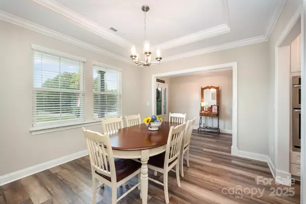 1197 Eufola RD, Statesville, NC 28677