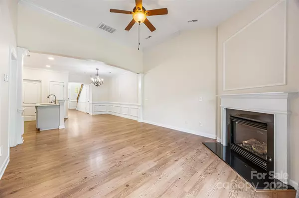 Charlotte, NC 28277,6729 Dusty Saddle RD