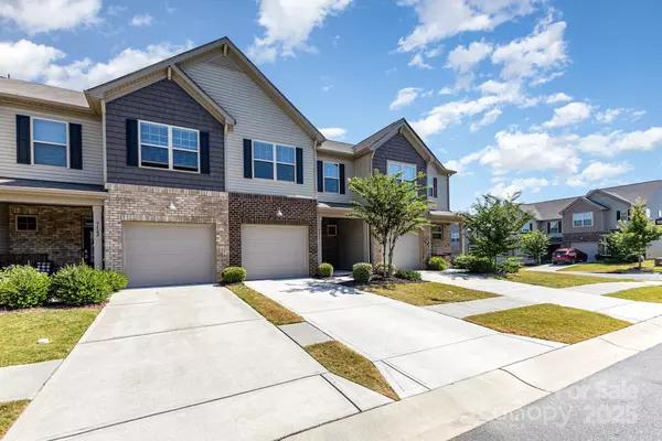 Fort Mill, SC 29707,9416 Tiger Lily LN