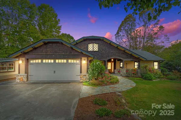 103 Prospect ST, Black Mountain, NC 28711