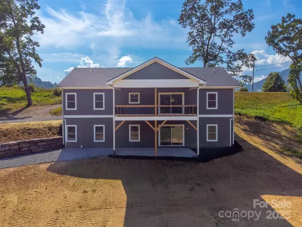 Clyde, NC 28785,33 Gracie Rose ST