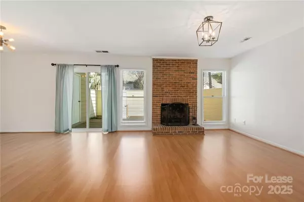 Charlotte, NC 28210,9123 Kings Canyon DR