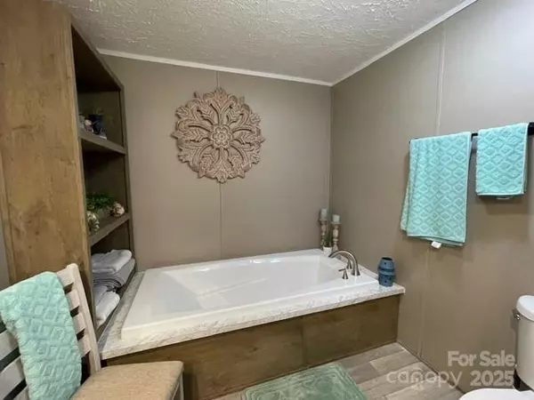 Stanley, NC 28164,5759 Rumfelt RD