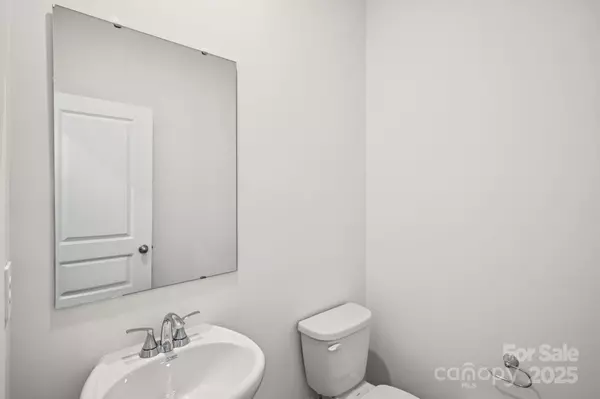 Salisbury, NC 28144,132 Pantego PL