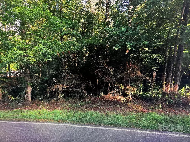 0 Deerbrook RD, Lenoir, NC 28645