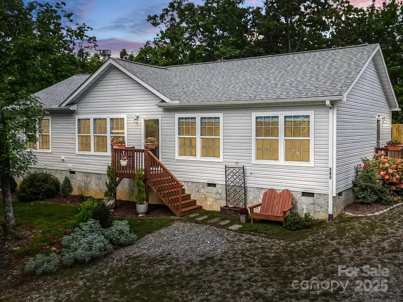 343 E Marshall Ridge RD, Hendersonville, NC 28792