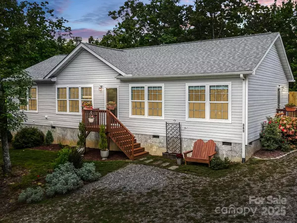 343 E Marshall Ridge RD, Hendersonville, NC 28792