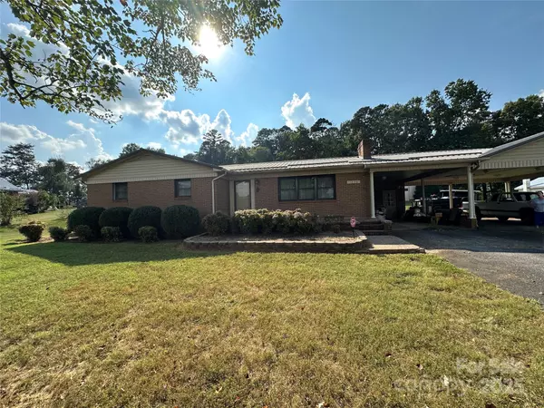 1376 Old NC 18 HWY, Morganton, NC 28655