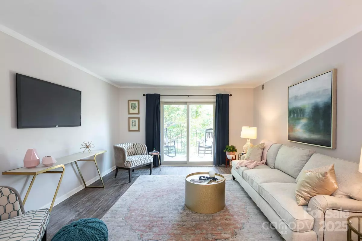 Charlotte, NC 28209,4735 Hedgemore DR #J