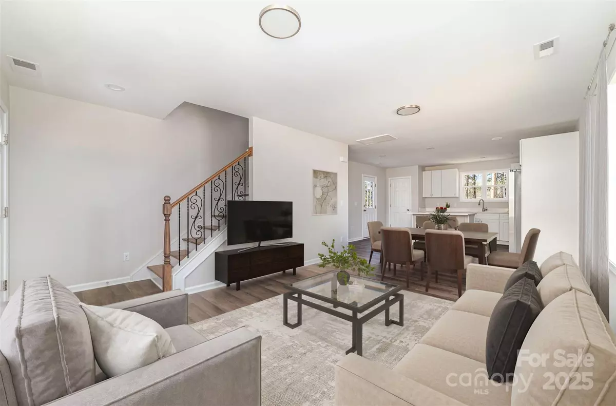 Albemarle, NC 28001,2206 Hillcrest AVE