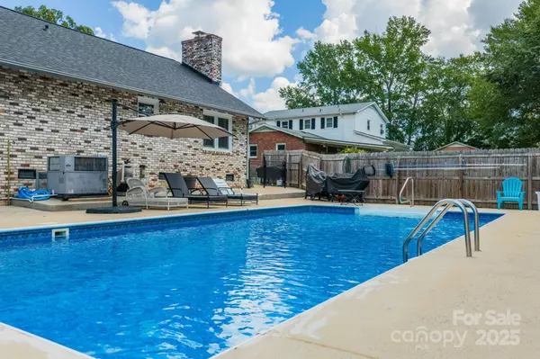 Maiden, NC 28650,312 W Murray ST