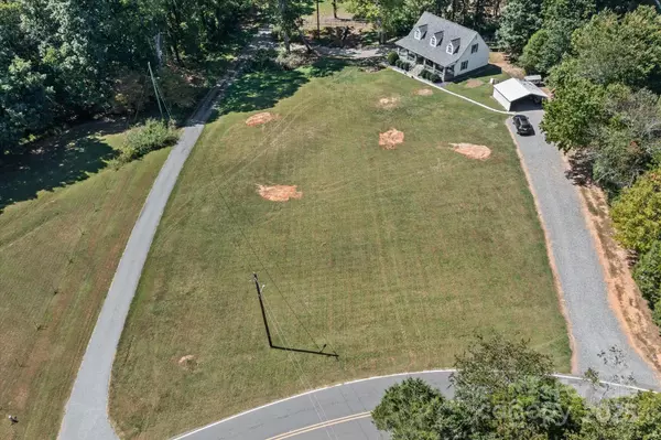 Statesville, NC 28677,114 Morrow Farm RD #1