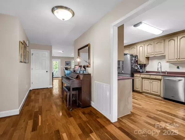 Lincolnton, NC 28092,4053 Killian RD